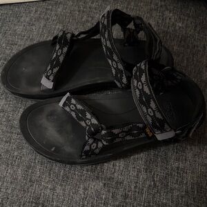 Teva Black and Gray Patterned Sandals